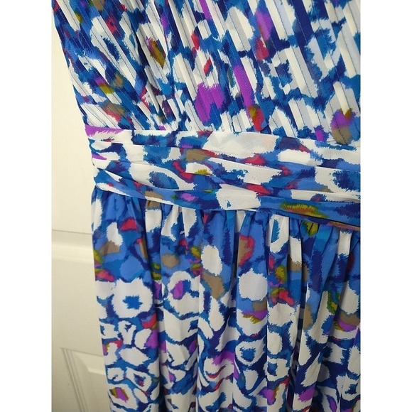 Matthew Williamson V Necklines Pleated Knee Length Fit And Flare Dress. Size 10 - Picture 3 of 12